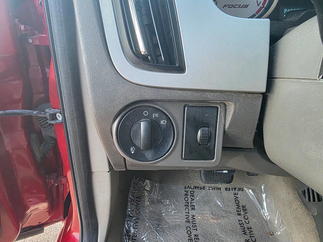 Used 2009 Ford Focus SES image 36