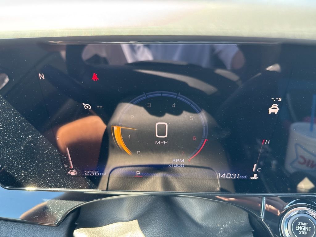 Used 2024 Chevrolet Trax RS image 14