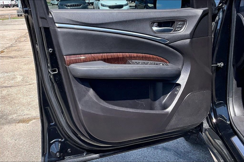 Used 2018 Acura MDX SH-AWD image 17