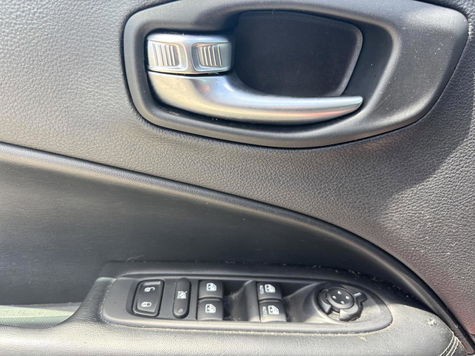Used 2020 Jeep Compass Latitude FWD image 27