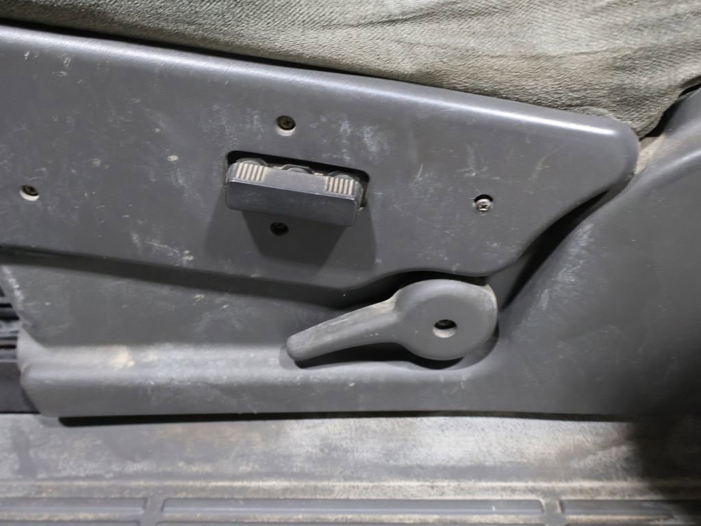 Used 2004 Chevrolet Silverado 3500 4x4 Extended Cab w/ Heavy-Duty Power Package image 12