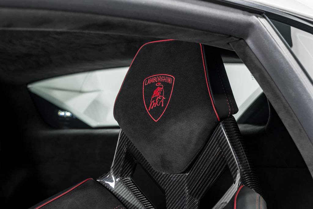 Used 2024 Lamborghini Huracan Tecnica RWD image 20