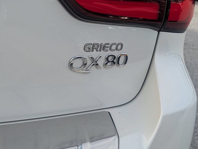 Used 2024 INFINITI QX80 Sensory w/ Cargo Package AWD/4WD image 12