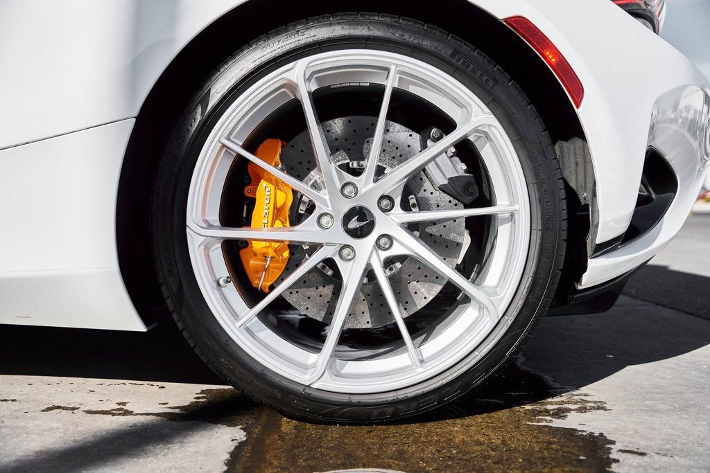 Used 2024 McLaren 750S image 25