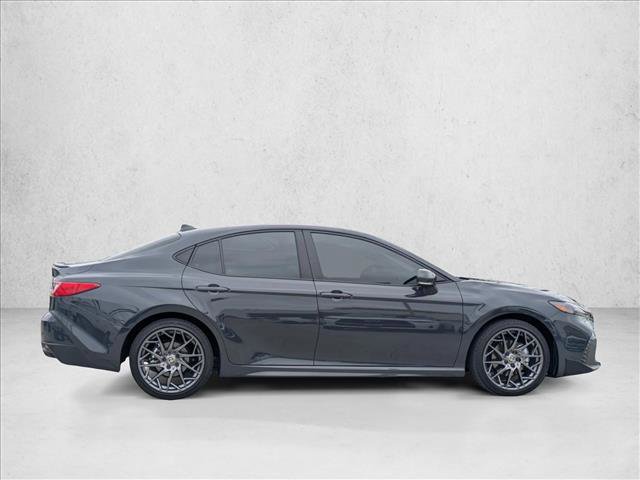 Used 2025 Toyota Camry SE FWD image 4