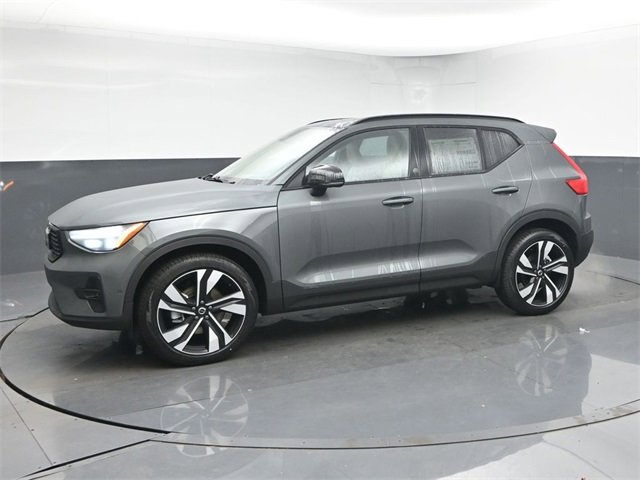 New 2026 Volvo XC40 B5 Ultra w/ Climate Package image 4