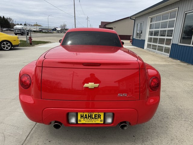 Used 2005 Chevrolet SSR w/ Preferred Equipment Group RWD image 7