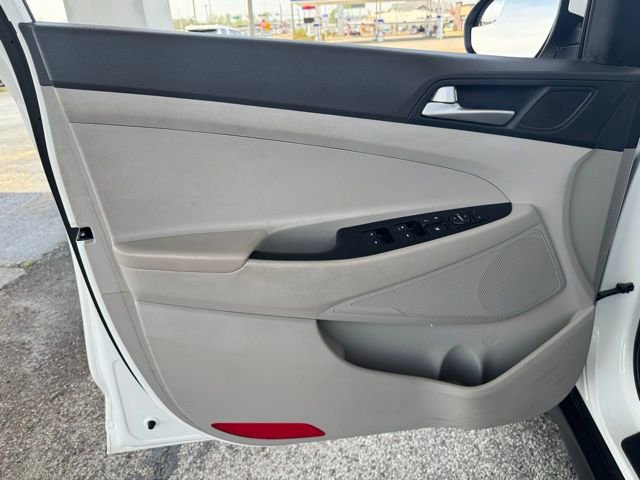 Used 2020 Hyundai Tucson SE image 15