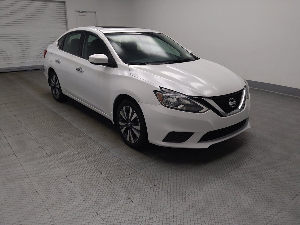 Used 2019 Nissan Sentra SV w/ Special Edition Package FWD image 11