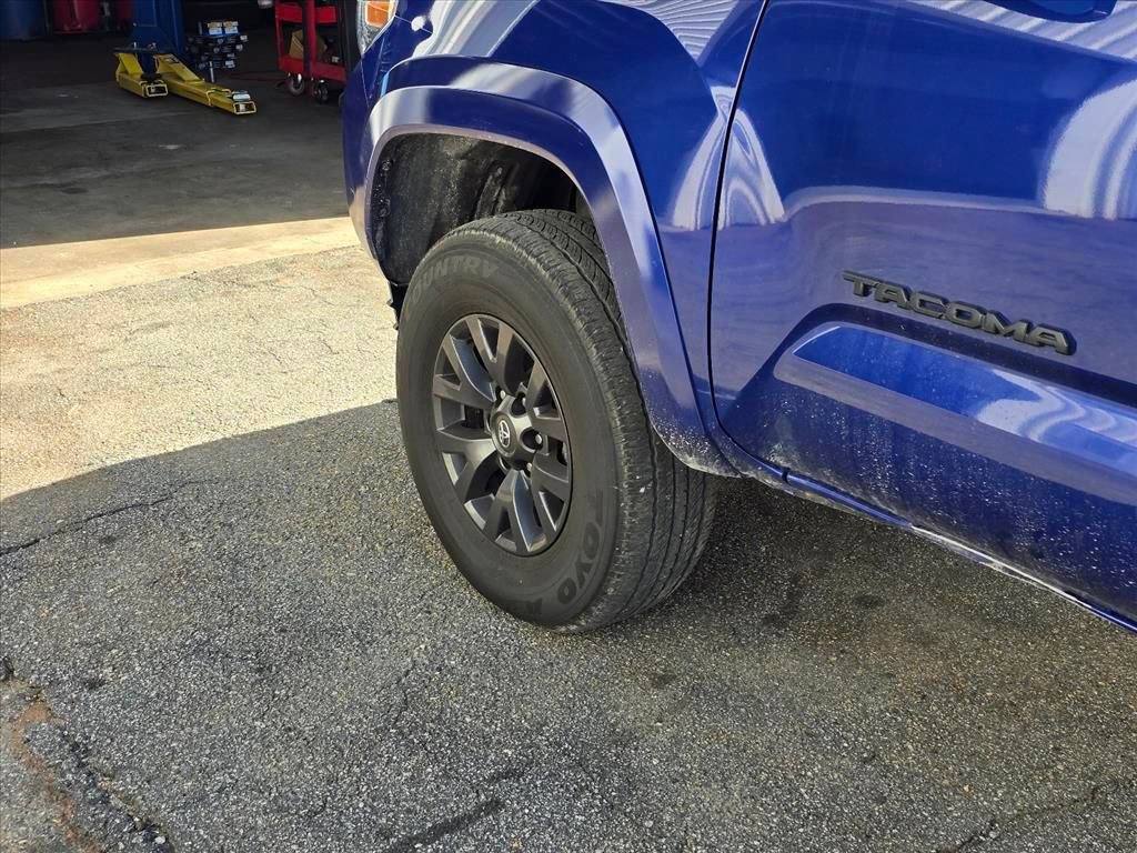 Used 2023 Toyota Tacoma SR5 image 18