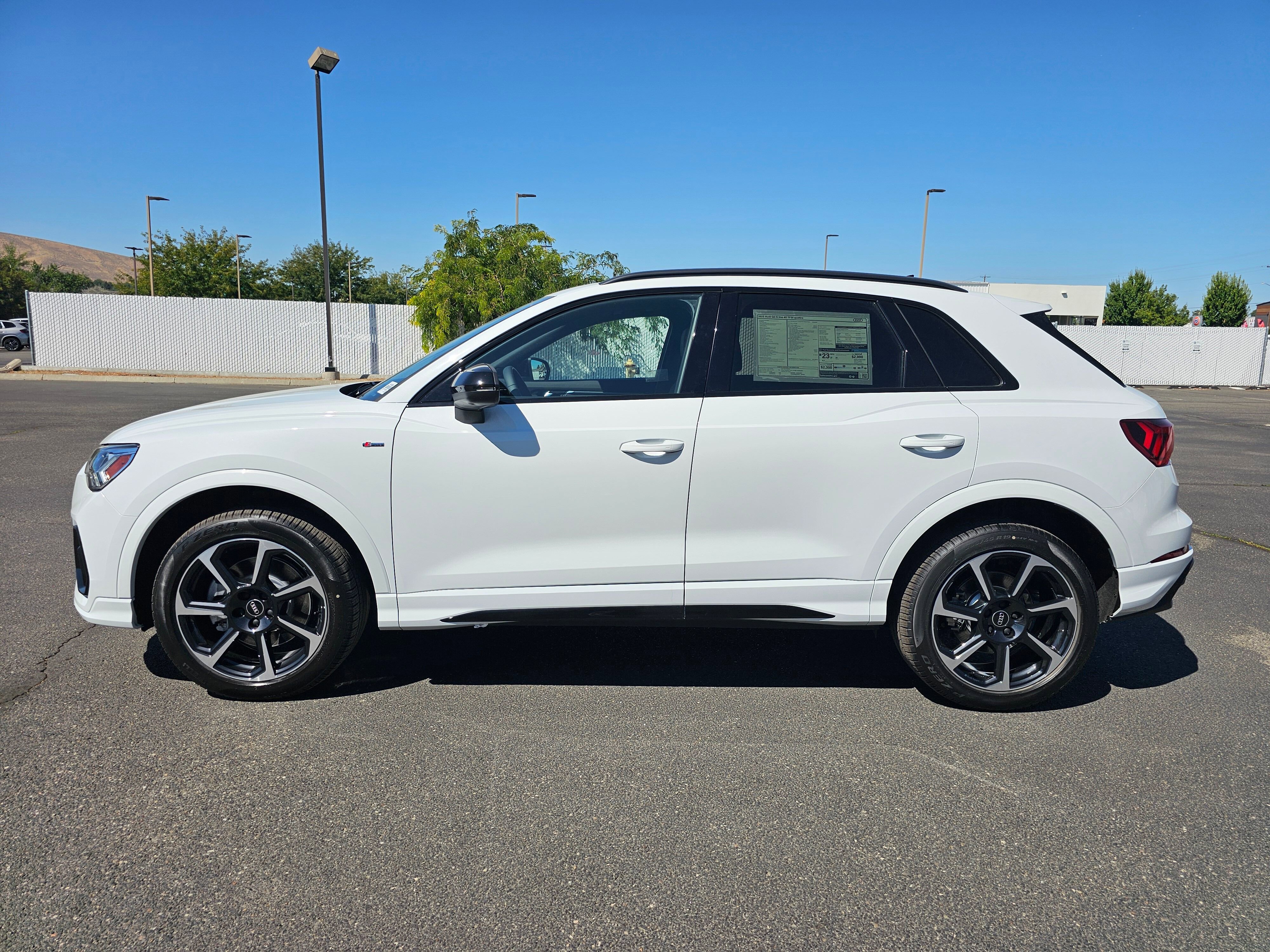 New 2025 Audi Q3 2.0T Premium Plus image 3