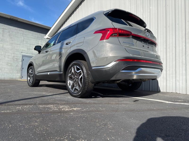 Used 2023 Hyundai Santa Fe Limited AWD/4WD image 10