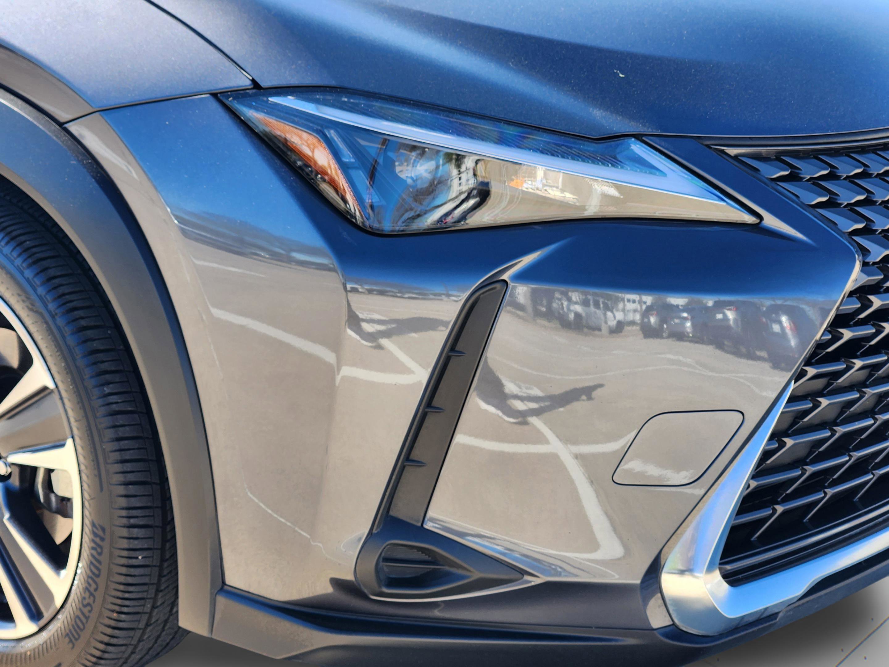 Certified 2025 Lexus UX 300h FWD image 34