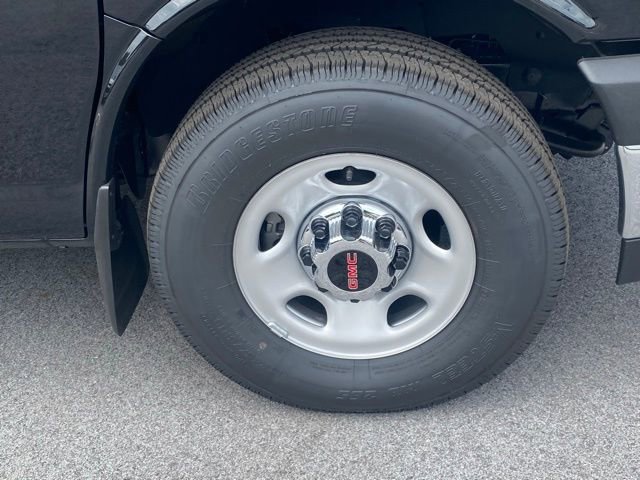 New 2025 GMC Savana 3500 Extended w/ Driver Convenience Package image 13