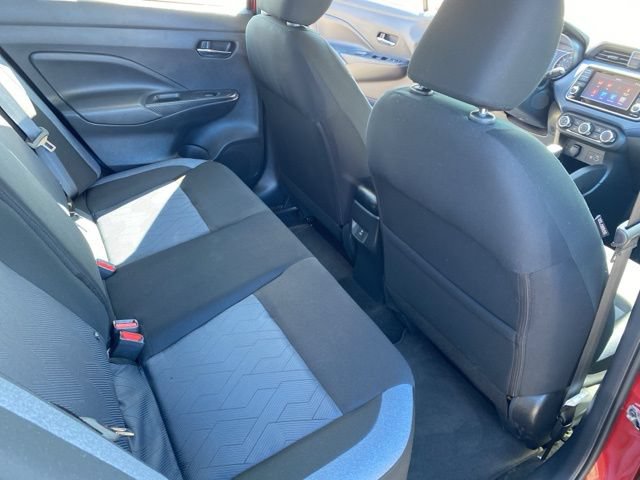 Used 2025 Nissan Versa SV FWD image 31