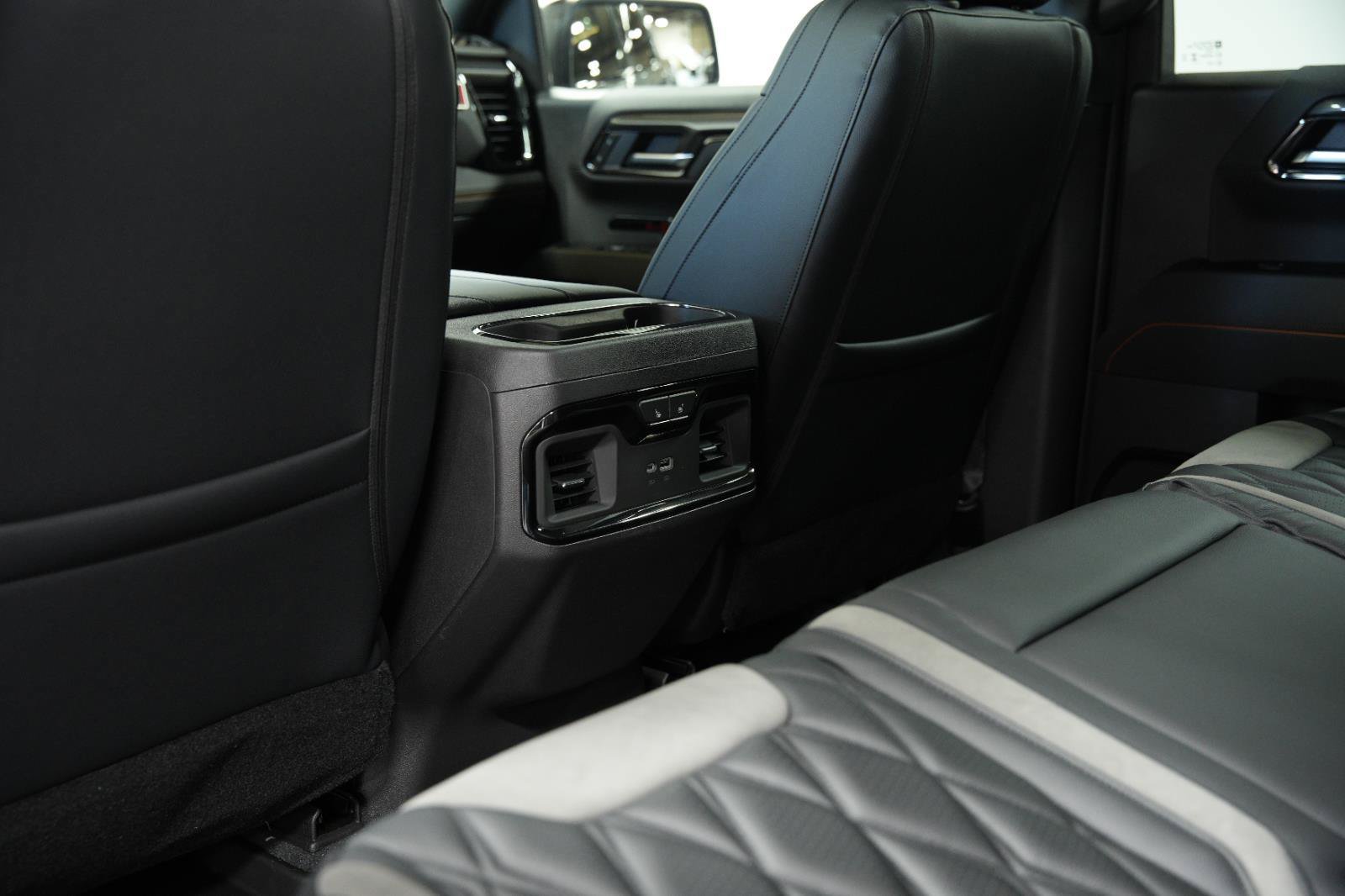 New 2026 GMC Sierra 1500 AT4 w/ AT4 Premium Package AWD/4WD image 26