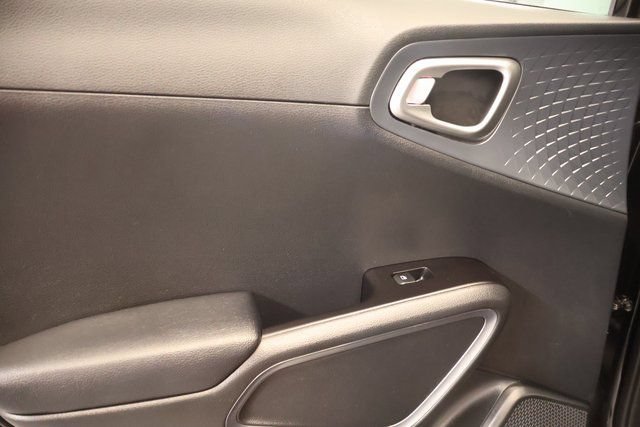 Used 2023 Kia Soul EX FWD image 31