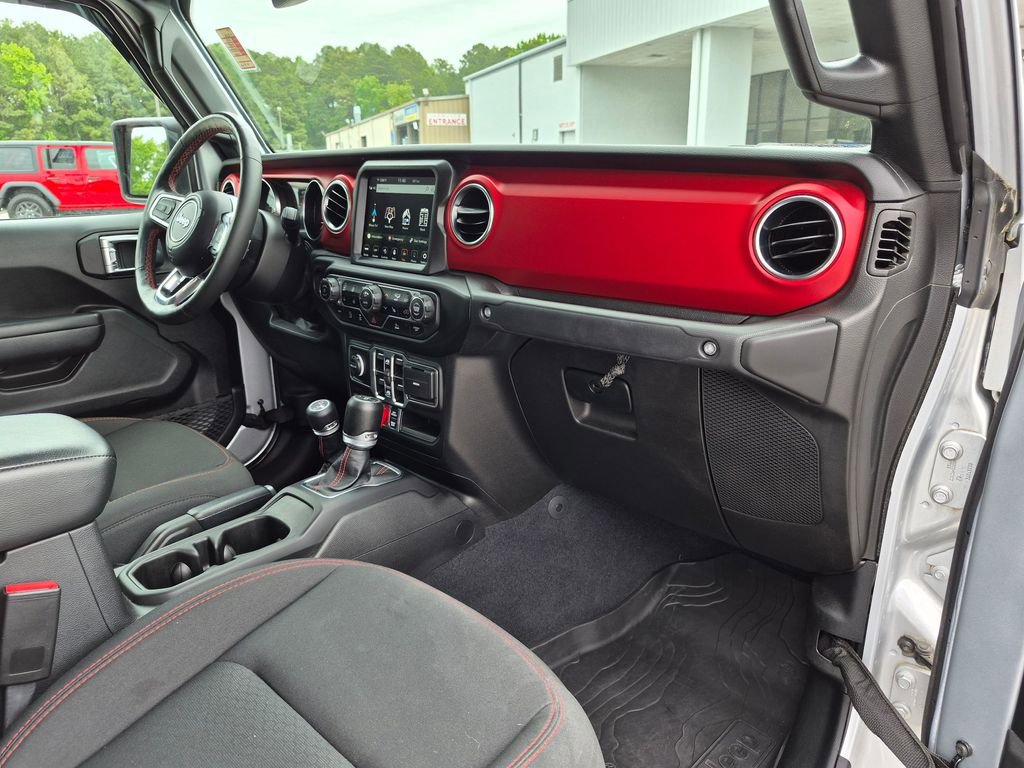 Used 2023 Jeep Gladiator Rubicon w/ LED Lighting Group AWD/4WD image 32