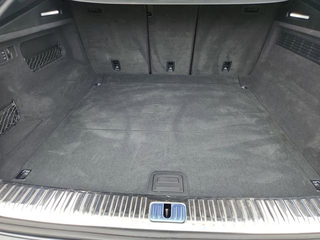 Used 2021 Audi Q8 Prestige image 27