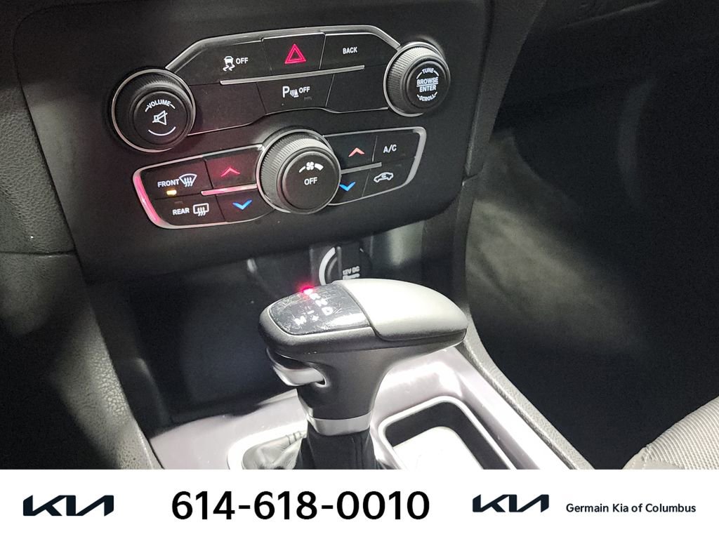 Used 2016 Dodge Charger SE w/ Popular Equipment Group image 24