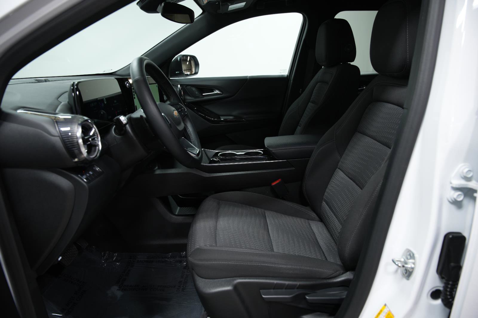 Used 2025 Chevrolet Equinox LT image 22