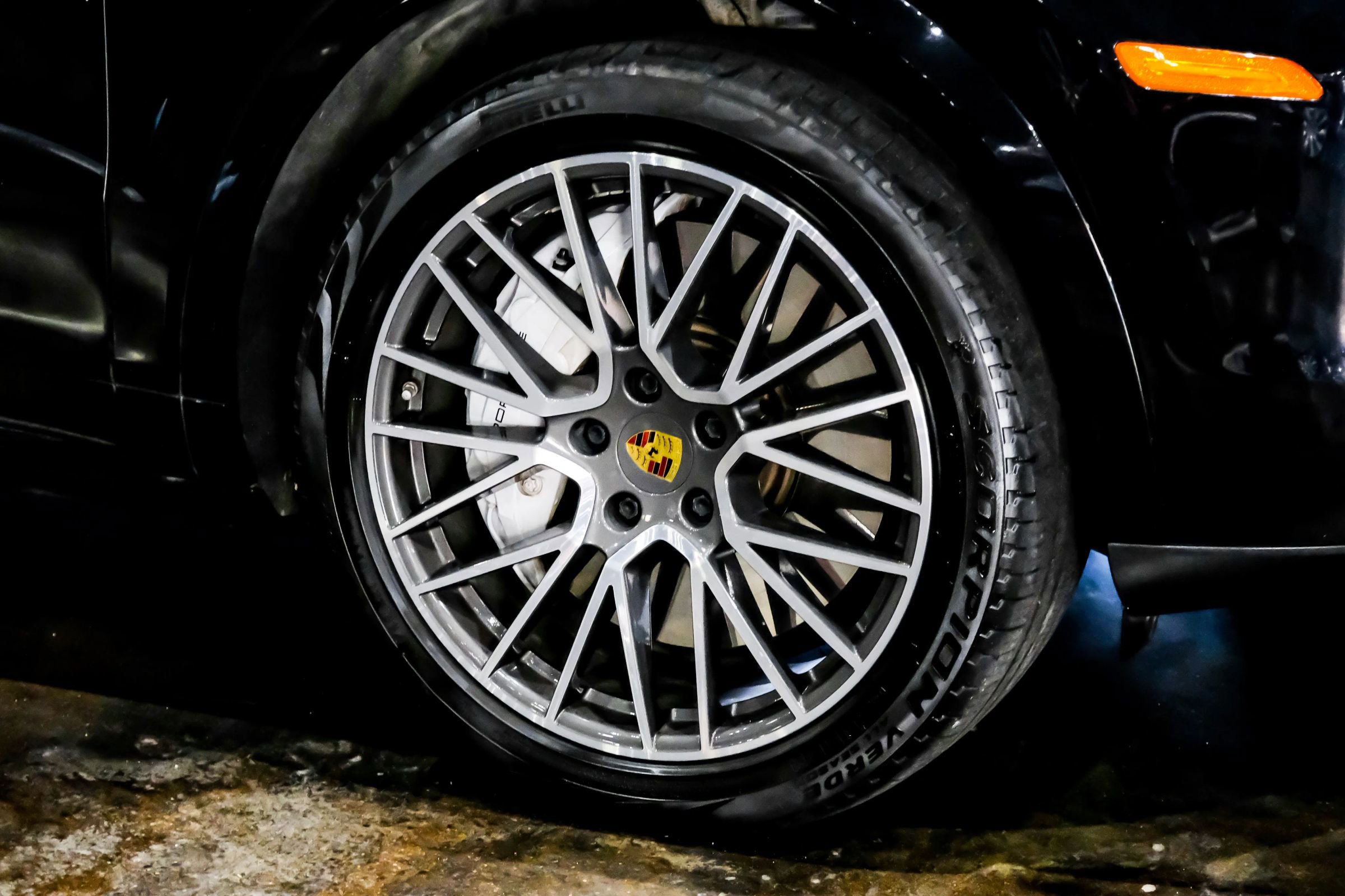 Used 2020 Porsche Cayenne S image 50