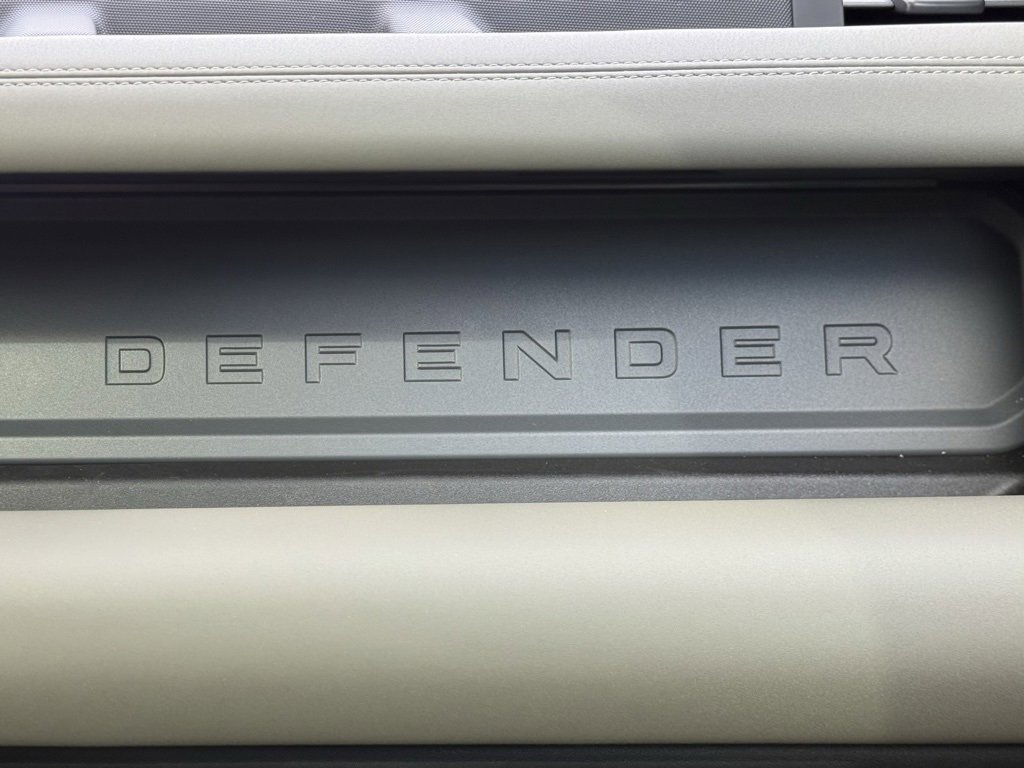 New 2026 Land Rover Defender 110 S image 29