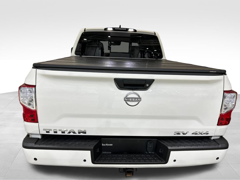 Used 2024 Nissan Titan SV w/ SV Convenience Package AWD/4WD image 4
