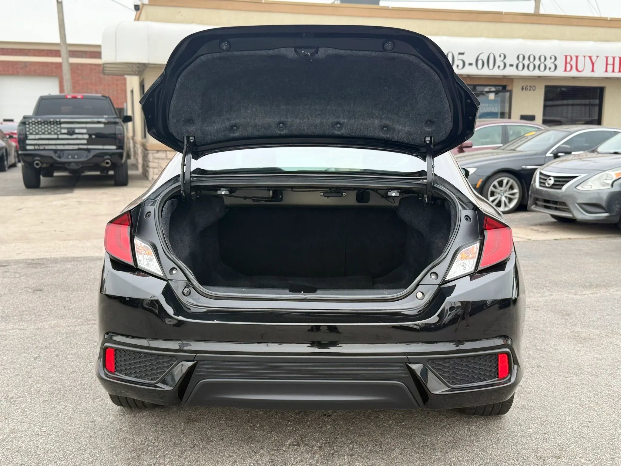Used 2018 Honda Civic LX-P image 7