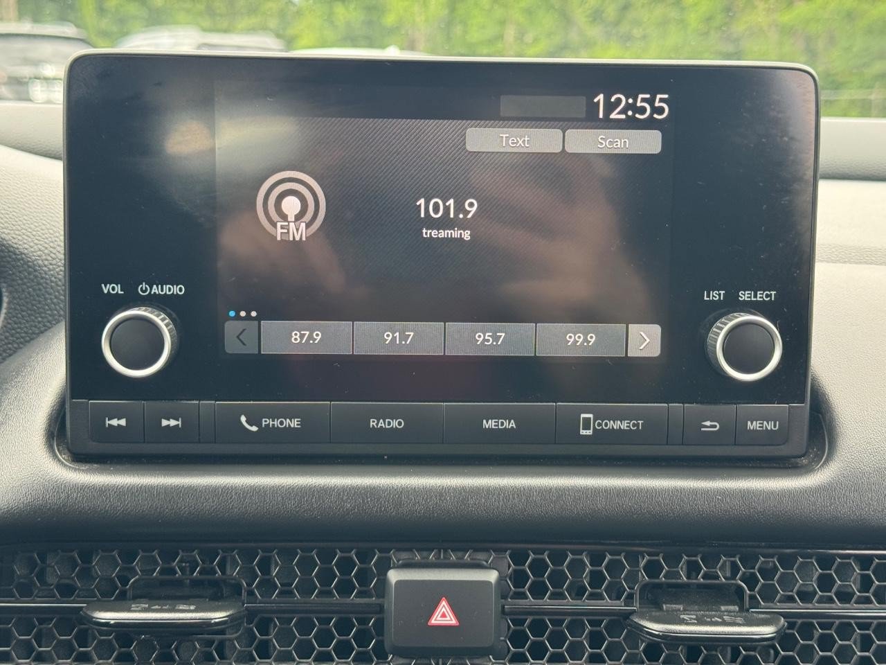 Used 2025 Honda HR-V LX image 14