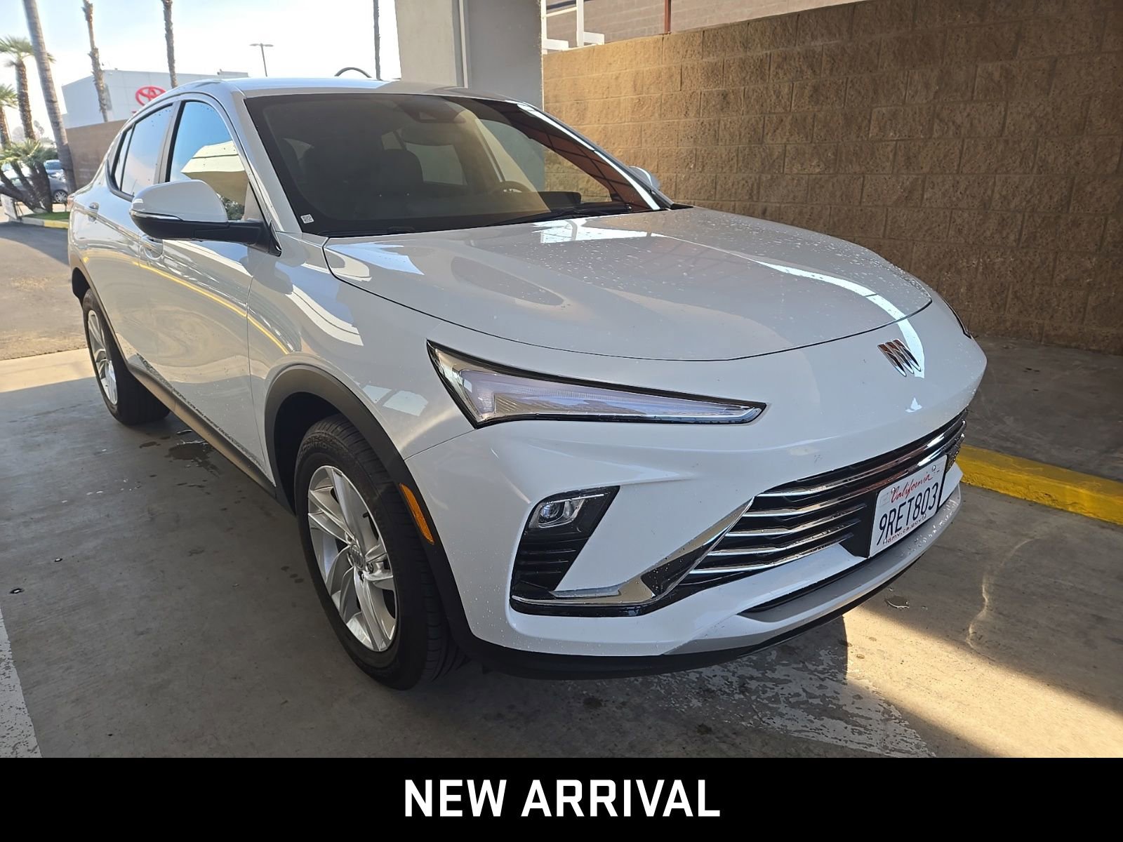 Certified 2025 Buick Envista Preferred image 3