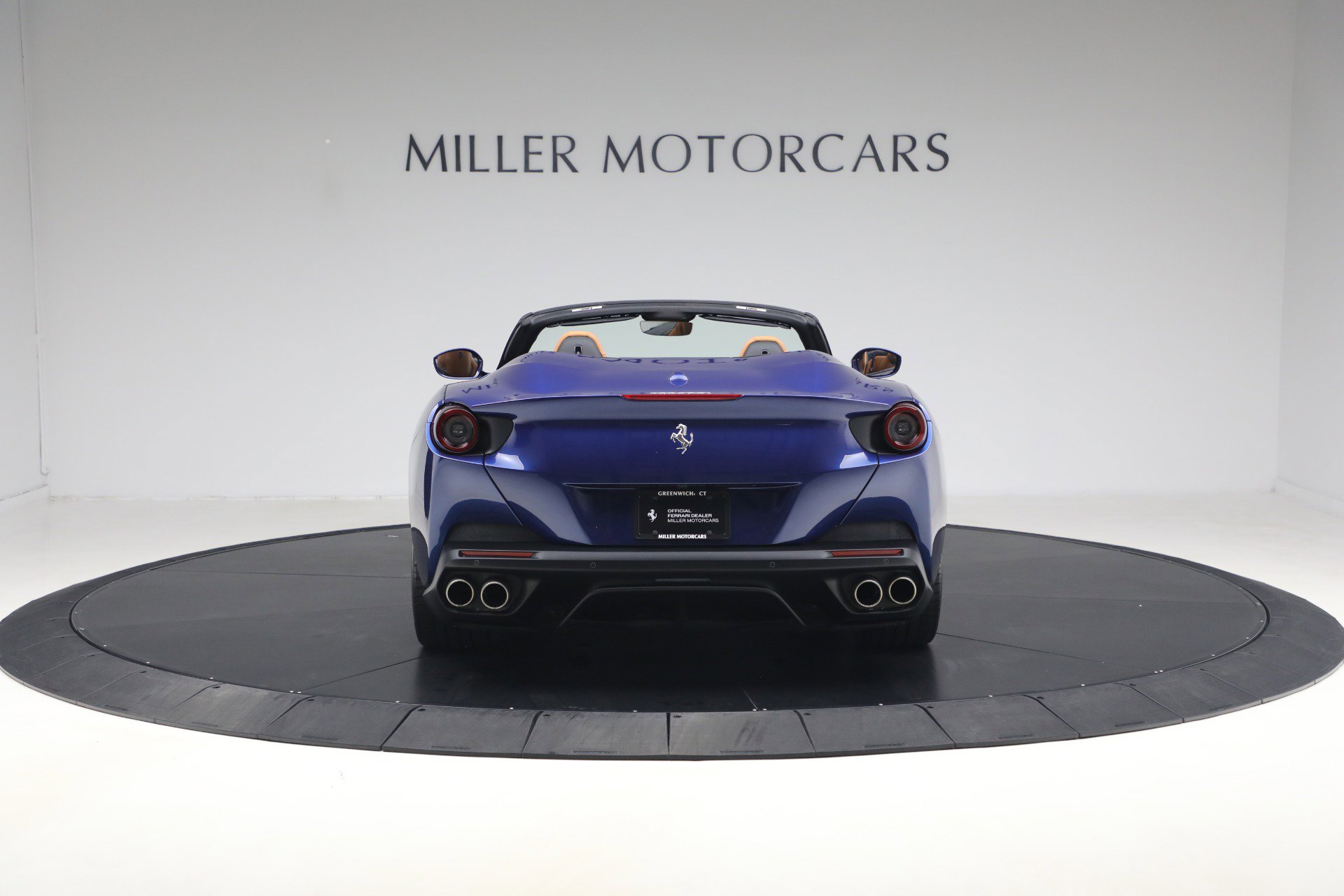 Certified 2020 Ferrari Portofino RWD image 6