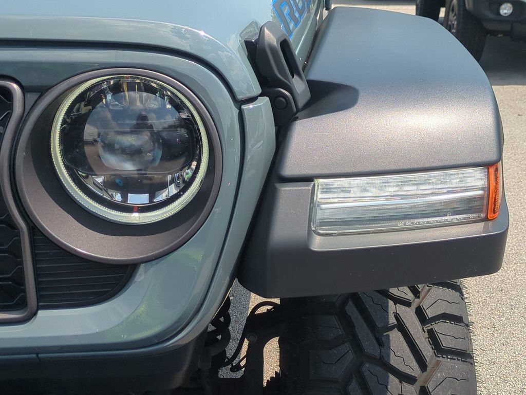 Used 2024 Jeep Wrangler Unlimited Rubicon 4xe AWD/4WD image 11