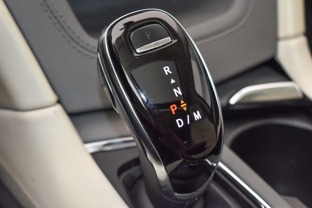 Used 2022 Cadillac XT5 Premium Luxury w/ LPO, Floor Liner Package AWD/4WD image 33