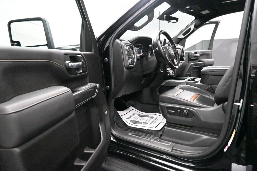 Used 2022 GMC Sierra 3500 AT4 w/ AT4 Premium Plus Package AWD/4WD image 9