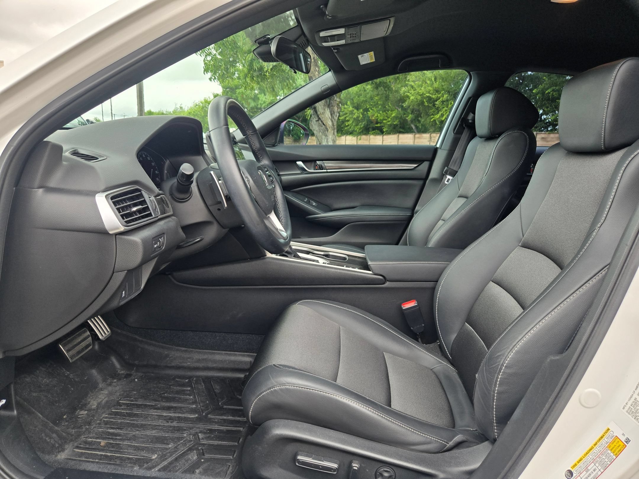 Used 2021 Honda Accord Sport image 9