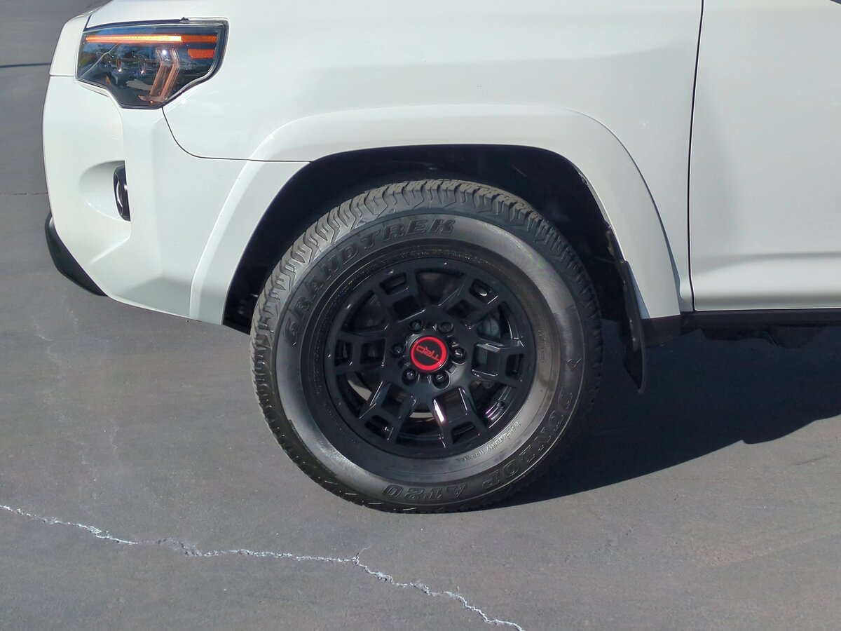 Used 2024 Toyota 4Runner TRD Off-Road Premium w/ TRD Black Wheel Package (TMS) AWD/4WD image 9