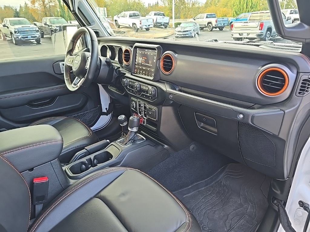 Used 2023 Jeep Gladiator Mojave w/ Trailer Tow Package image 29