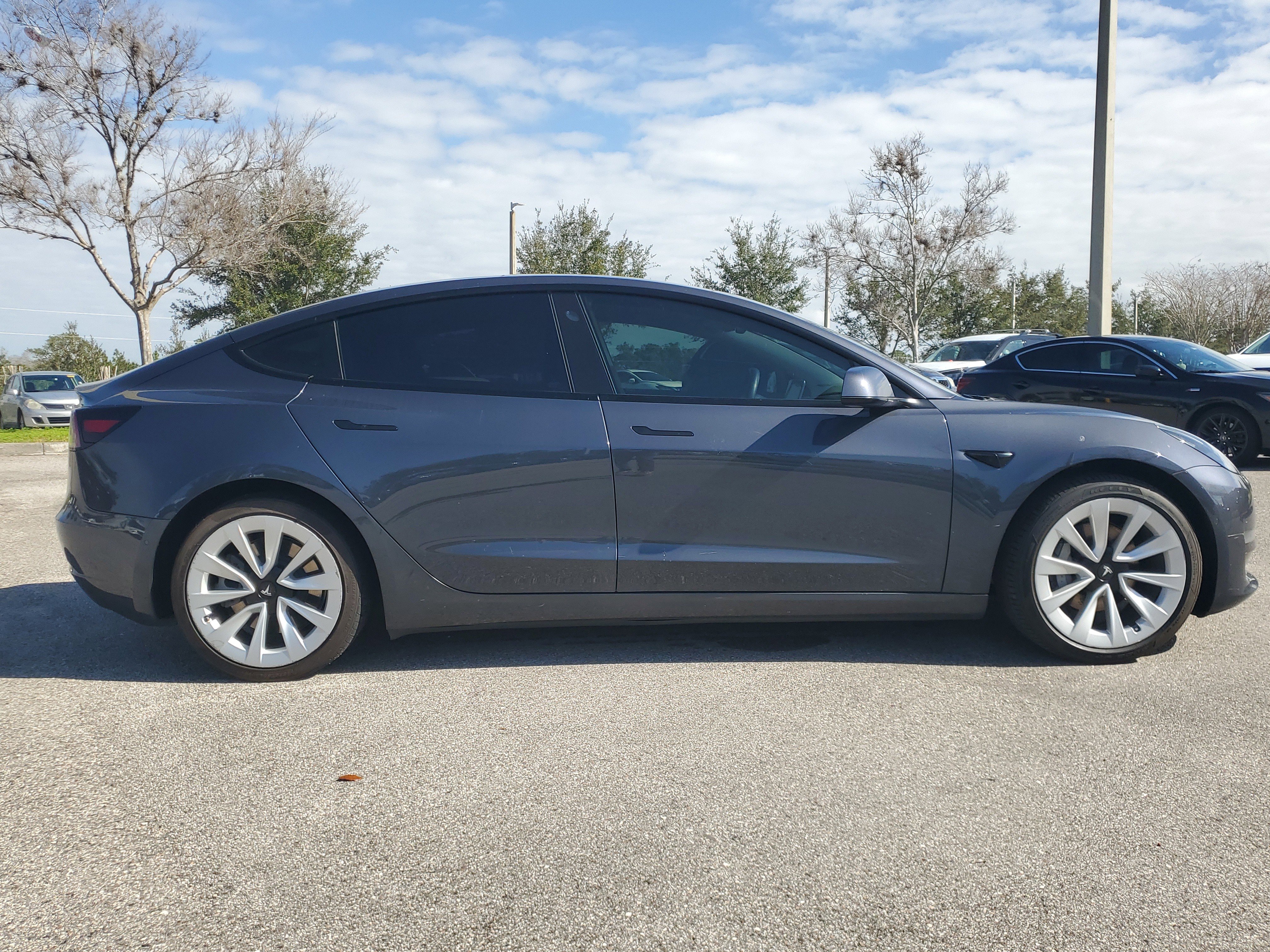 Used 2022 Tesla Model 3 image 4