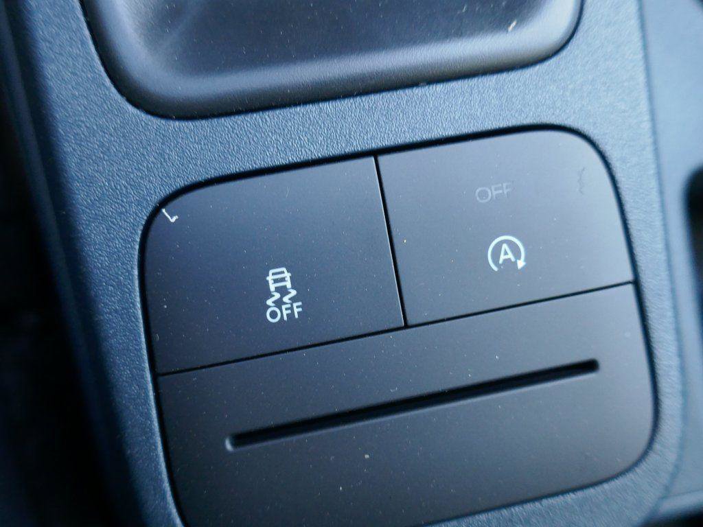 New 2026 Ford Maverick Lobo image 15