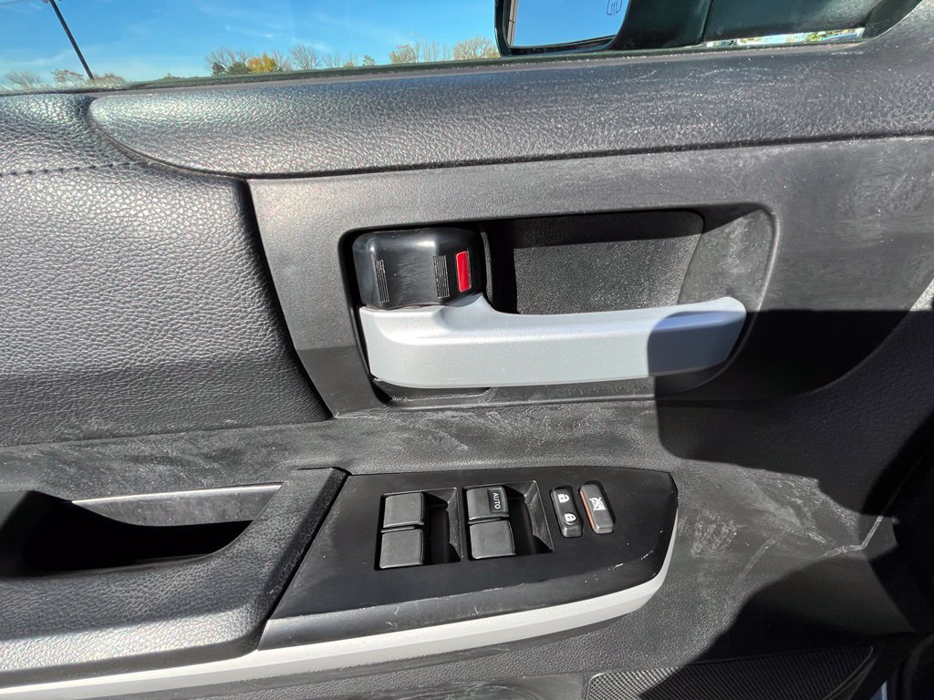 Used 2019 Toyota Tundra SR5 AWD/4WD image 21