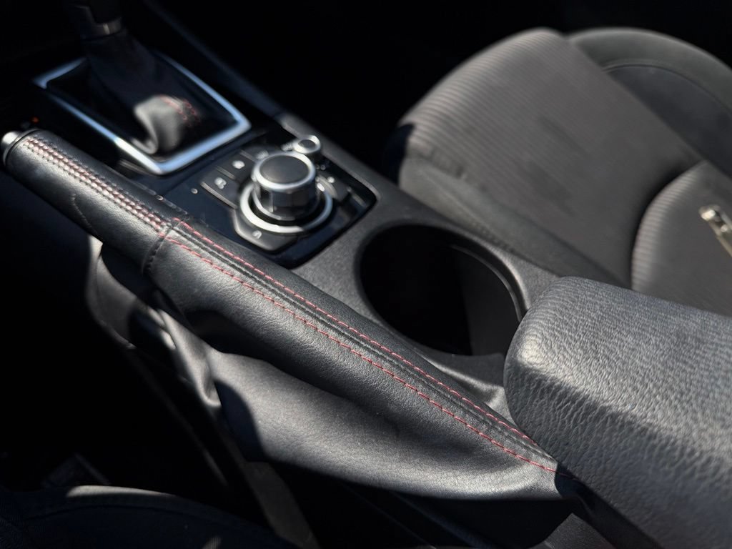 Used 2016 MAZDA MAZDA3 i Touring FWD image 36