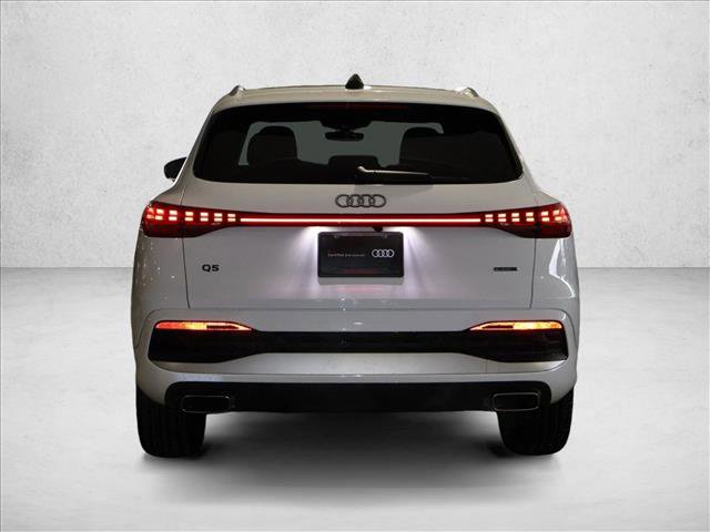 Used 2025 Audi Q5 Premium w/ Convenience Package image 8
