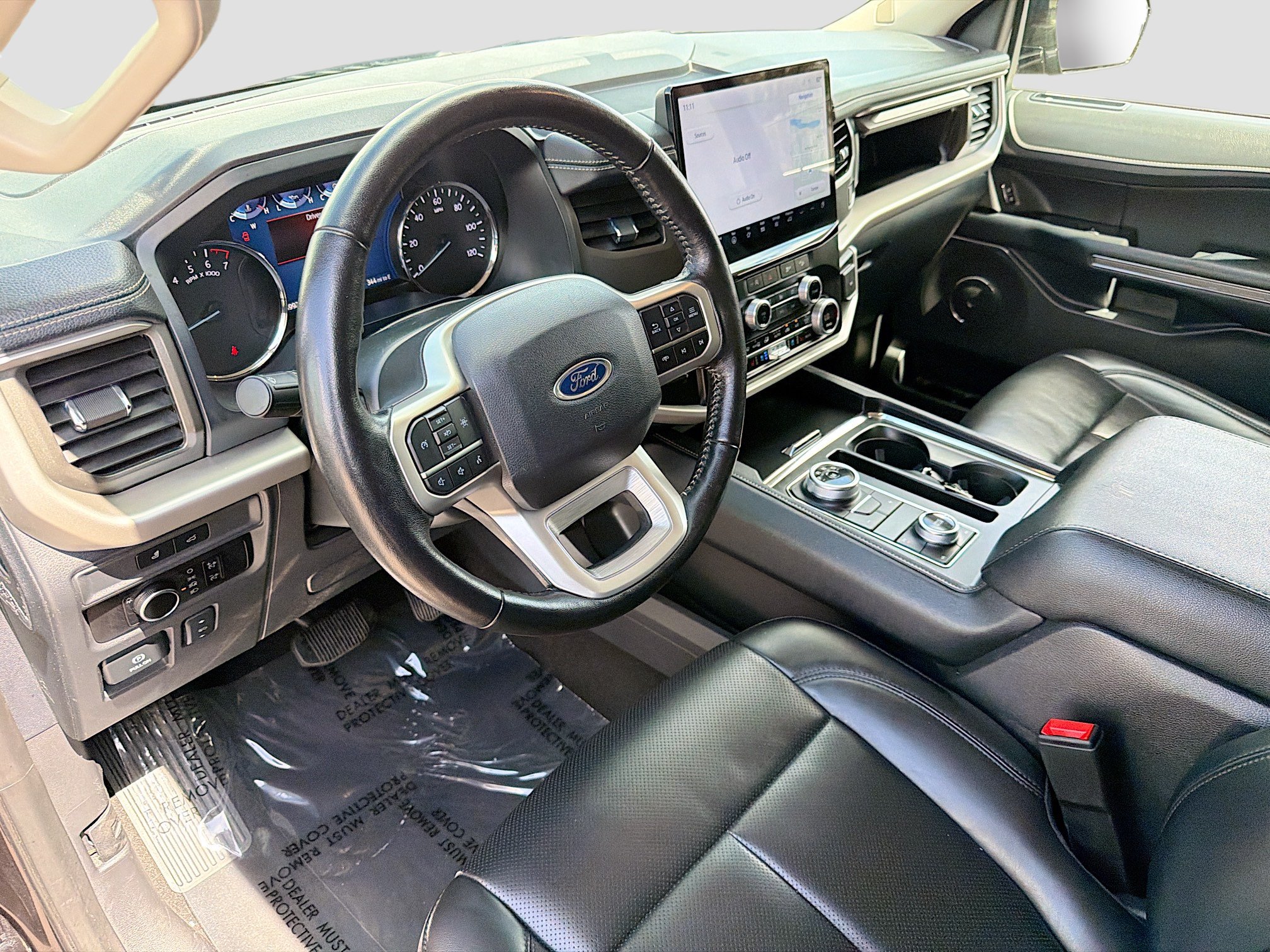 Used 2024 Ford Expedition XLT AWD/4WD image 26