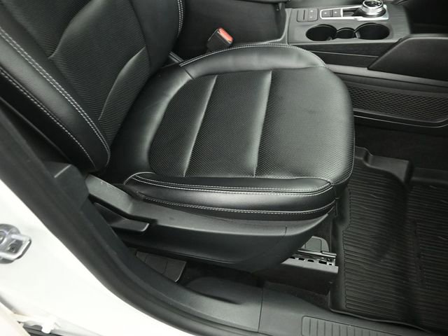 Certified 2022 Ford Escape SEL w/ Technology Package image 31