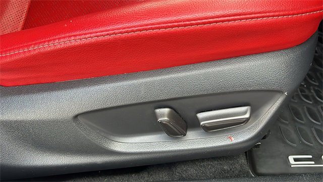 Used 2019 Toyota Camry XSE image 32