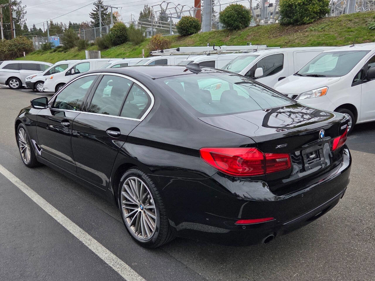 Used 2018 BMW 530i xDrive 530i xDrive AWD 4dr Sedan image 5