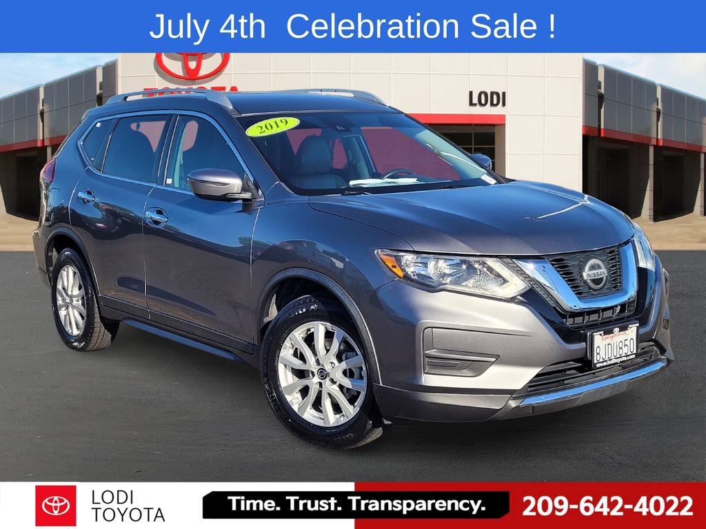 Used 2019 Nissan Rogue SV FWD image 1