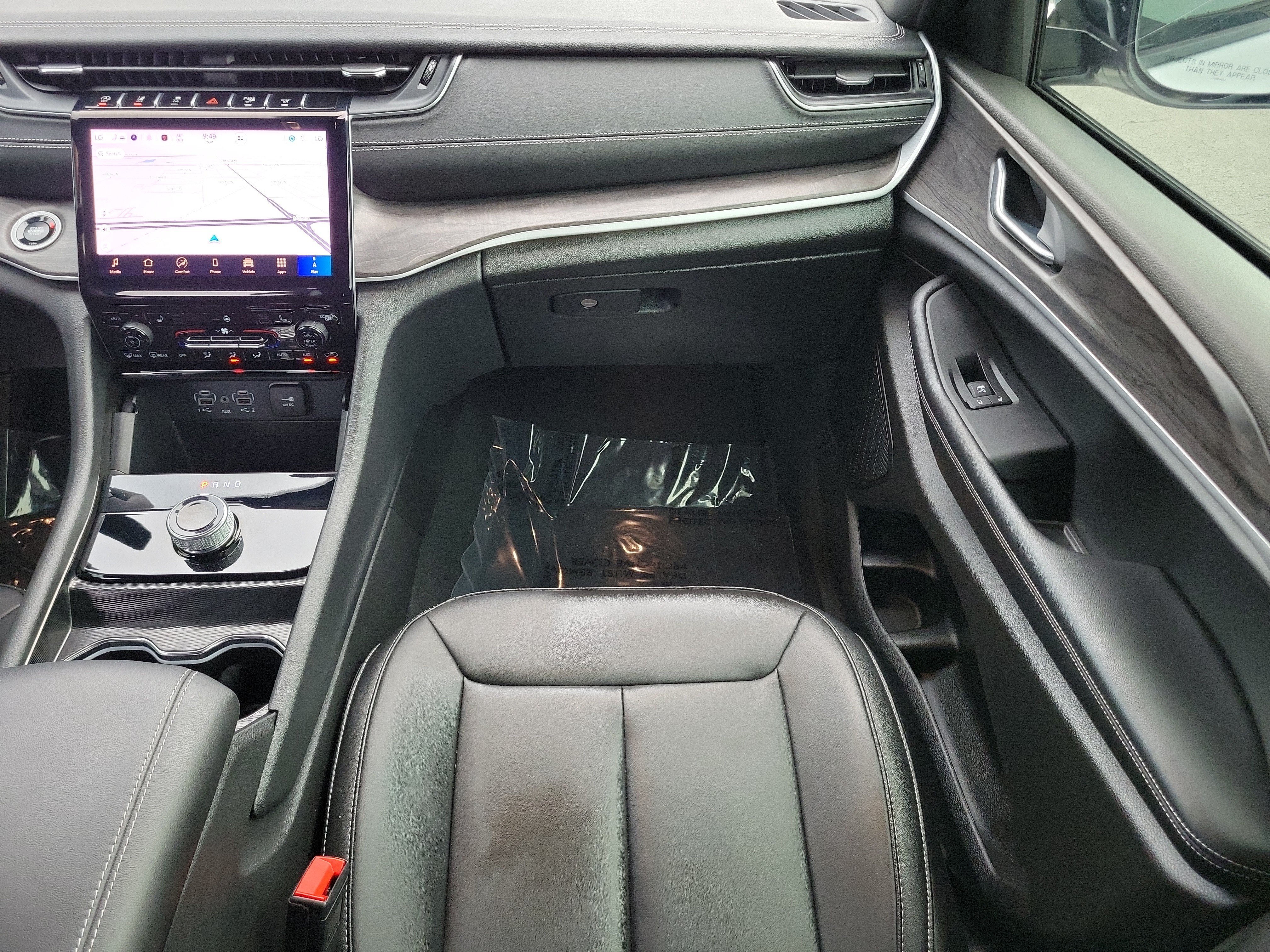 Used 2025 Jeep Grand Cherokee Limited RWD image 16