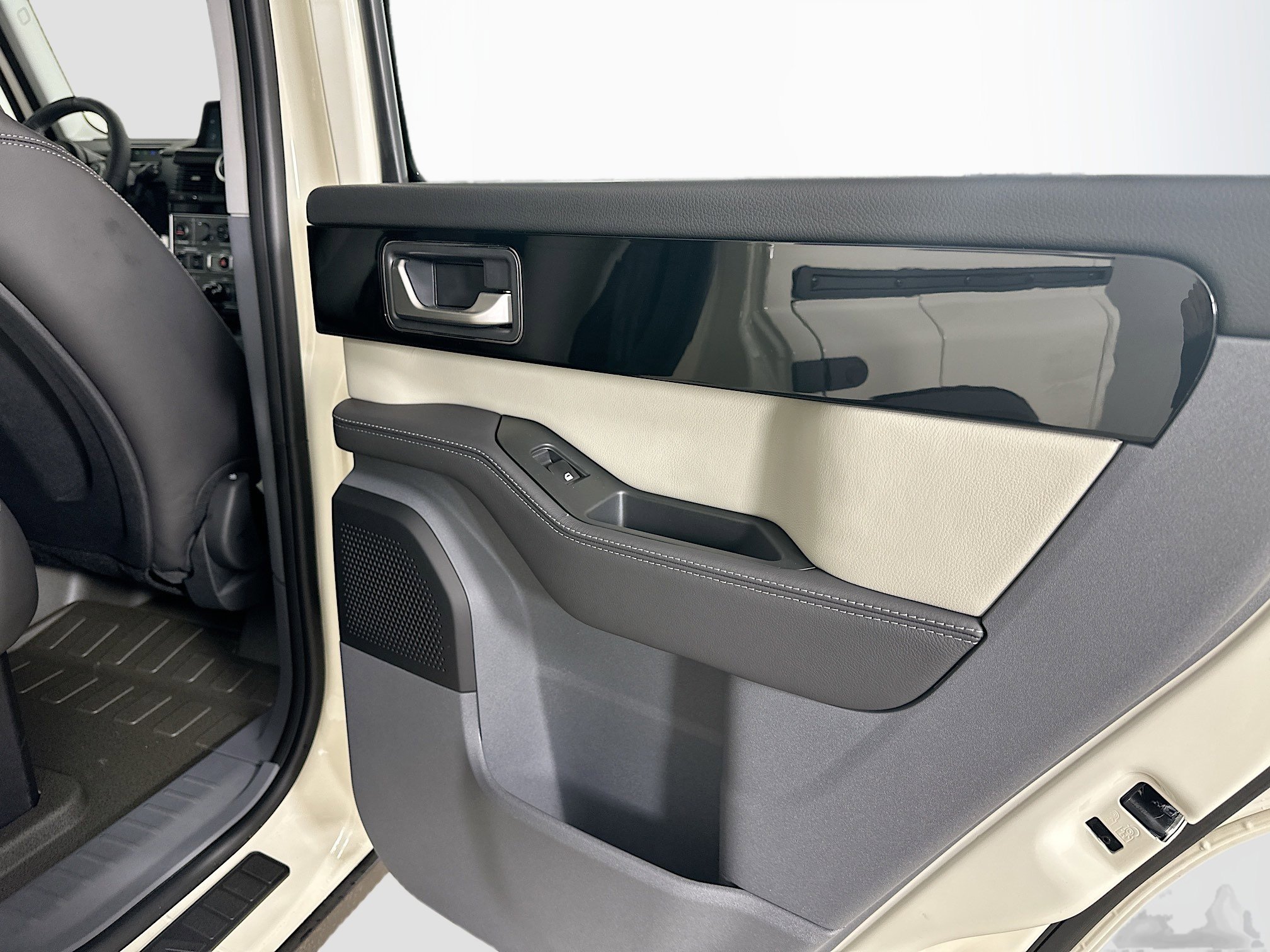 New 2025 INEOS Grenadier Fieldmaster Edition image 46